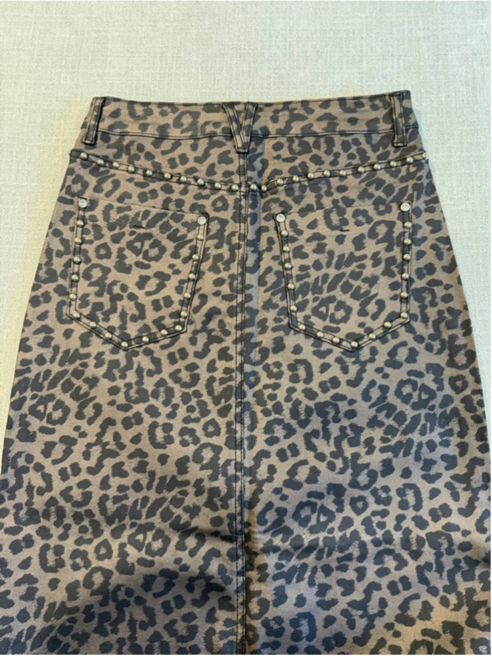 VBRT Leopard Out Of The Wild Rhinestone Column Skirt Womens size large - Picture 12 of 12